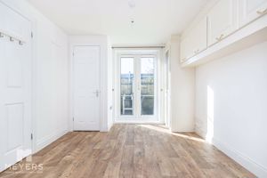 Photo 6- click for photo gallery